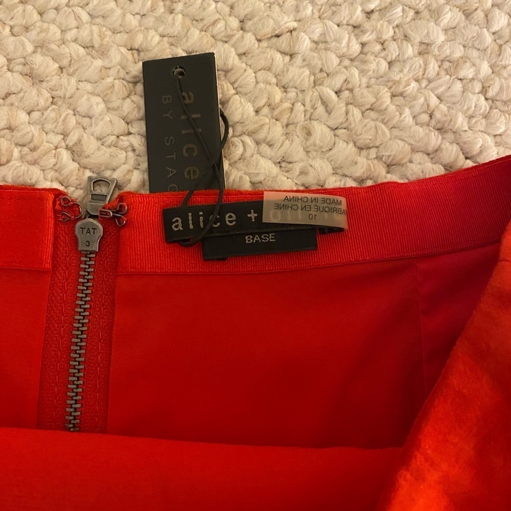 NWT Alice and Olivia Lamb Leather skirt - Picture 4 of 5